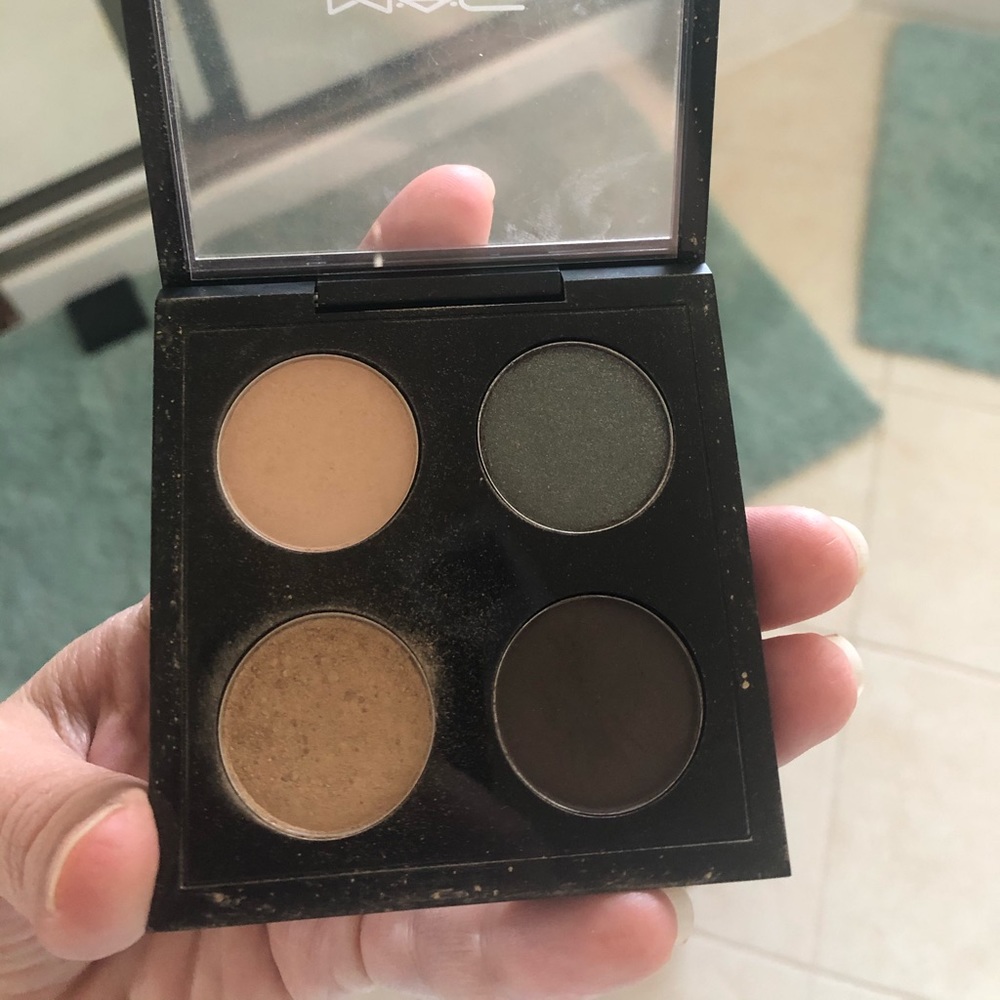 Mac Eyeshadow Pallet